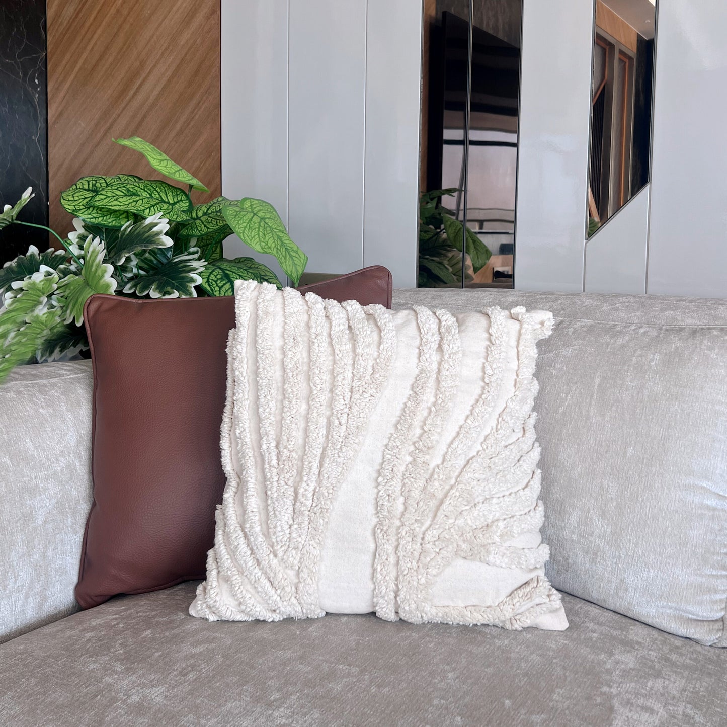 Moanna Leaves Tufted Cushion