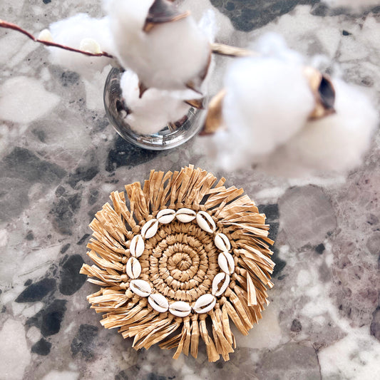 Raffia Shell Fringe Round Coaster