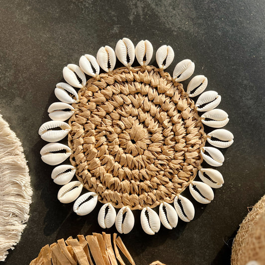 Raffia Shell Border Coaster