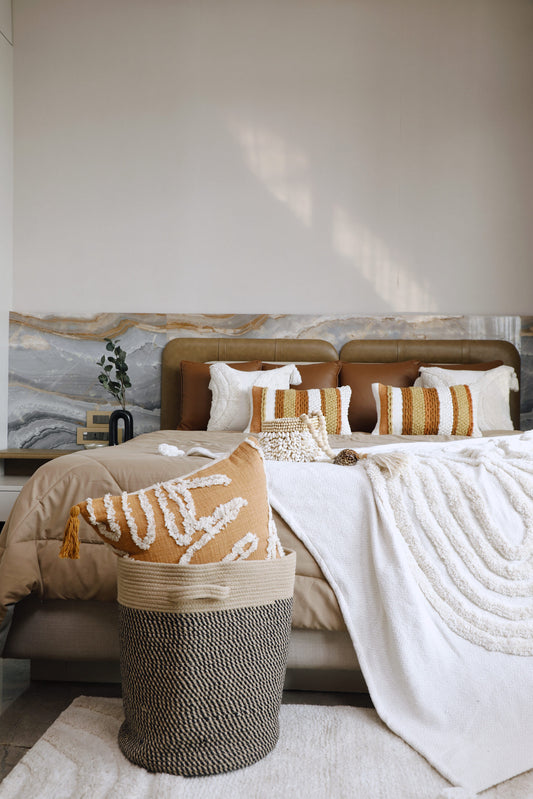 Rainbow Tassel White Throw